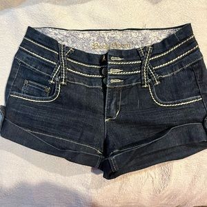 Mini stretchy denim shorts